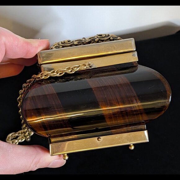 Wow TYROLEAN Amber & Black Lucite and Brass Purse from the 1950s, w/ Mirror - Picture 5 of 10